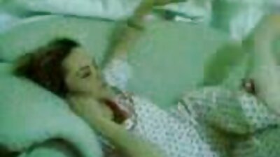 Blonda cu sâni mari naturale este atinsă de iubitul ei
