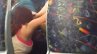 Micuța albă Tegan Tate vrea un cocoș de ciocolată în vagin