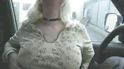 Fratele vitreg pedepsește întotdeauna fata vicleană când înșală