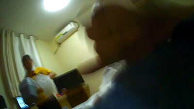 Dădaca nerușinată cheltuiește banii omului și îi cere scuze după sex