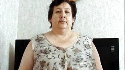 Bărbatul alb nu-l deranjează să tragă vaginul surorii vitrege Ebony