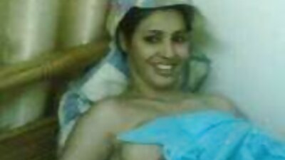 Bruneta senzuală Andreina de Luxe și bărbatul ei tandru Charlie Dean