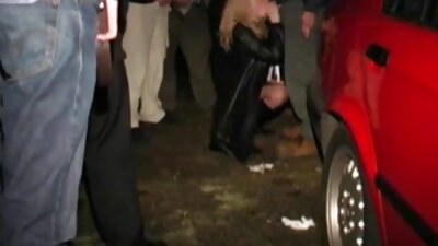 Fundul gras Sophie Dee stă pe un penis mare negru care îi deschide larg pizda